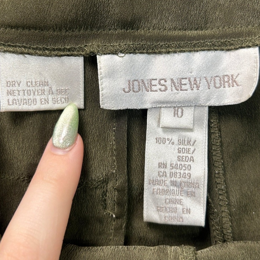 Jones New York 2 Piece Silk Pant Suit Womens Size 10 Olive Short Sleeve Set - Picture 4 of 13